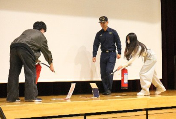 防災・防犯訓練 消火器の使い方実践